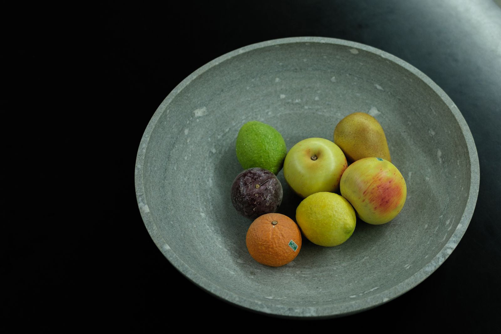 Schalen aus San Bernardino Gneis